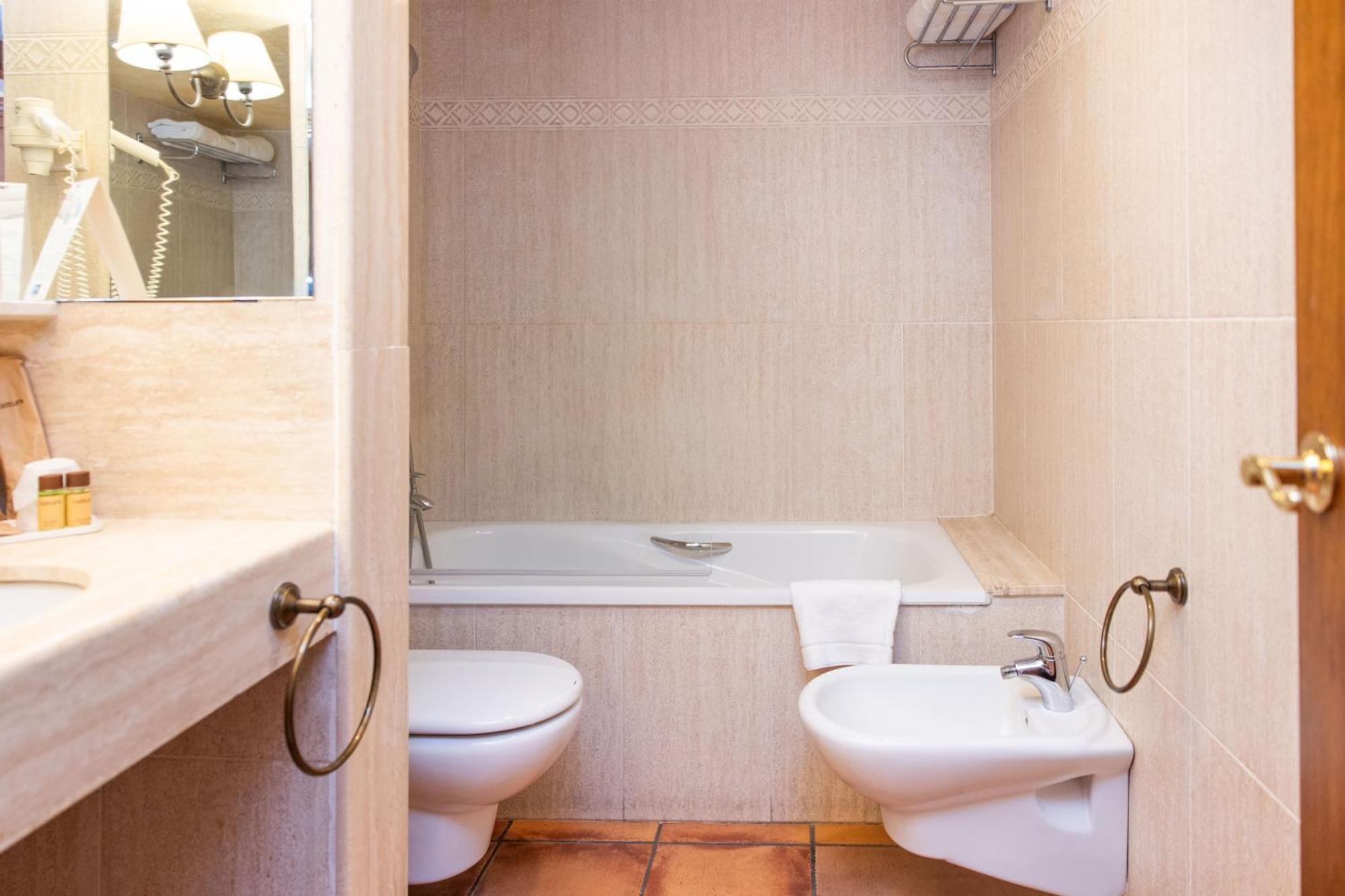 Rvhotels Vila De Tossa (Adults Only) Tossa de Mar Ngoại thất bức ảnh