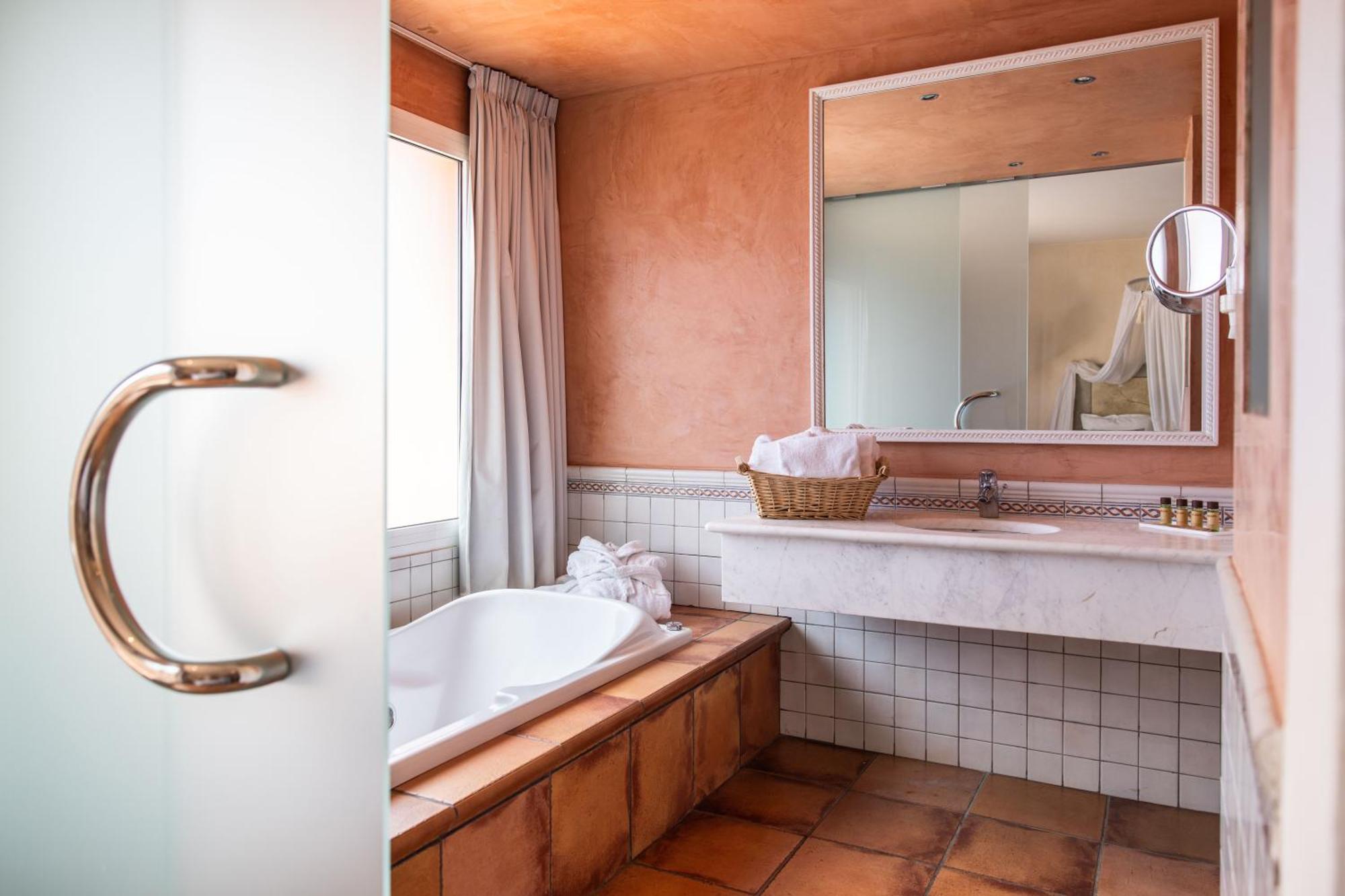 Rvhotels Vila De Tossa (Adults Only) Tossa de Mar Ngoại thất bức ảnh